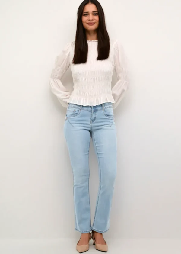 Amalie Bootcut Jeans in Austin Light Denim Blue