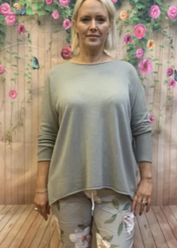Cashmere Mix Round Neck Knit in Neutrals