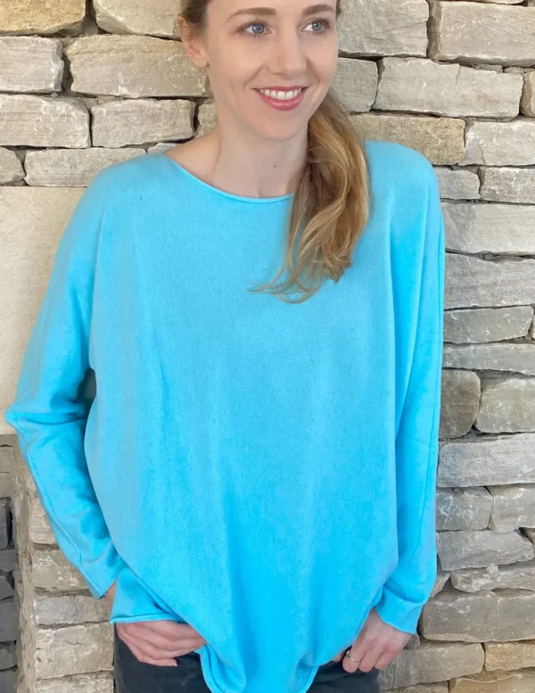 Cashmere Mix Round Neck Knit in shades of Blue