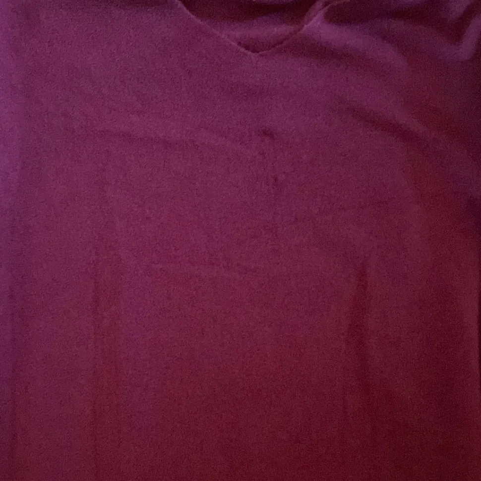 cashmere_mix_v_neck_knit__6-2.webp Cashmere Mix V Neck Knit in Fruits, Pinks & Berrys