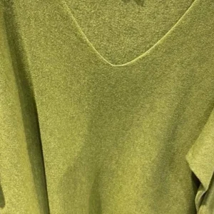 Cashmere Mix V Neck Knit in Shades of Green