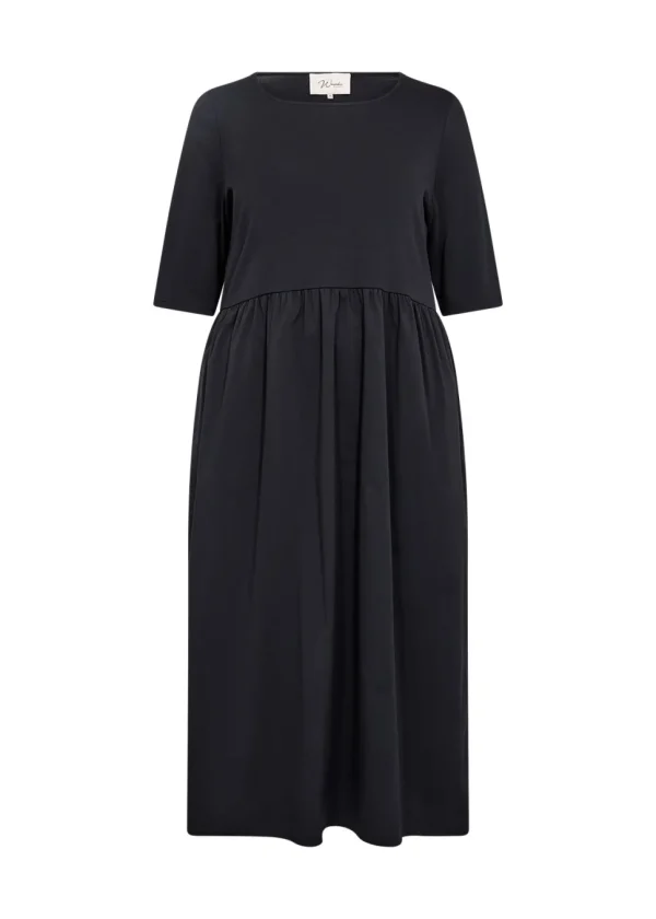 Glendale 3 Dress from our Curvy Wasabi Range