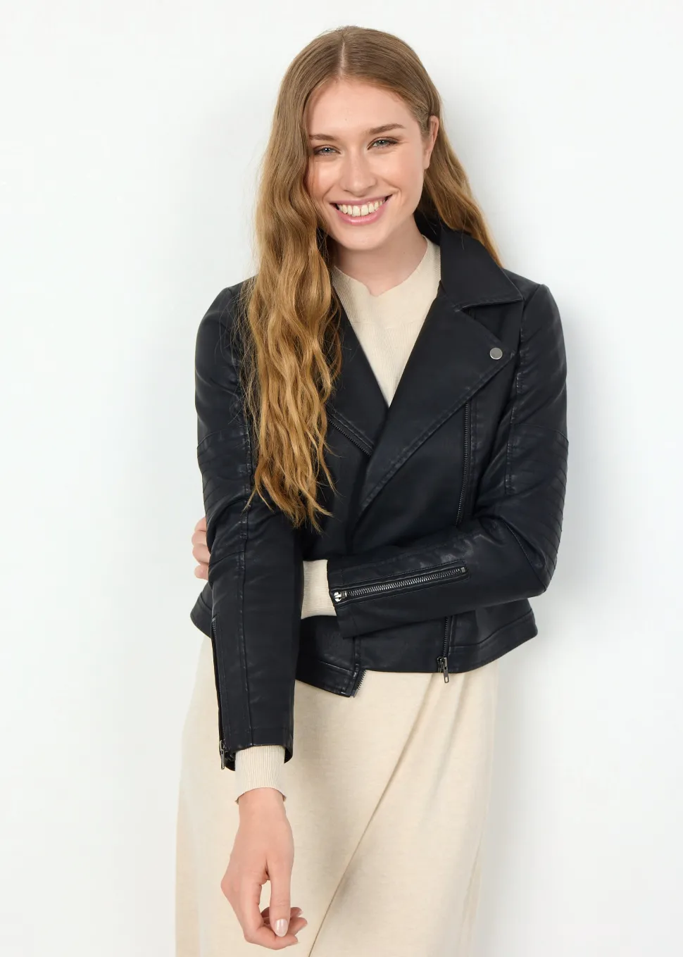 gunilla__faux_leather_jac_2-1.webp Gunilla 7 Faux Leather Jacket in Sand