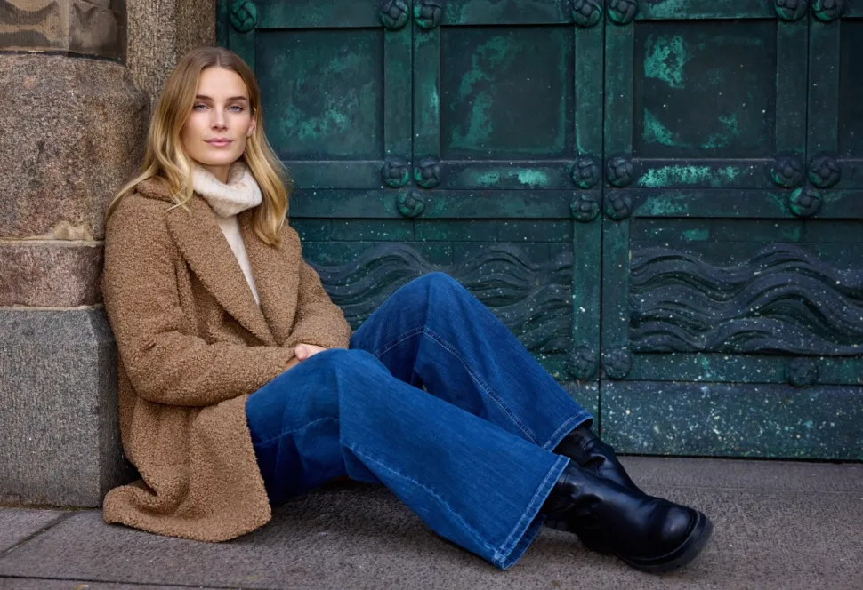 kimberly_b_jeans_in_denim_7.webp Kimberly 24b Jeans in Denim