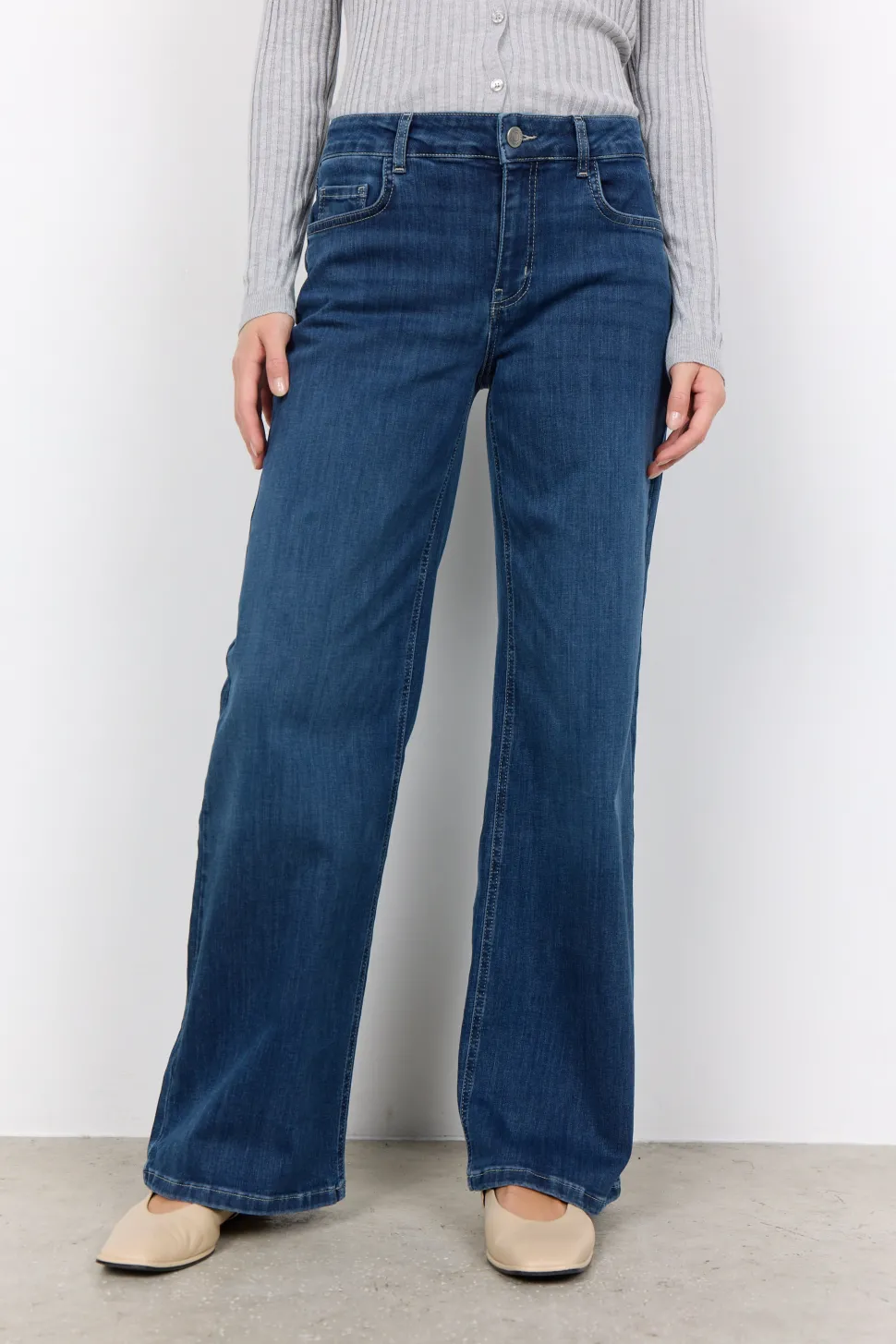 kimberly_b_jeans_in_denim_8.webp Kimberly 24b Jeans in Denim