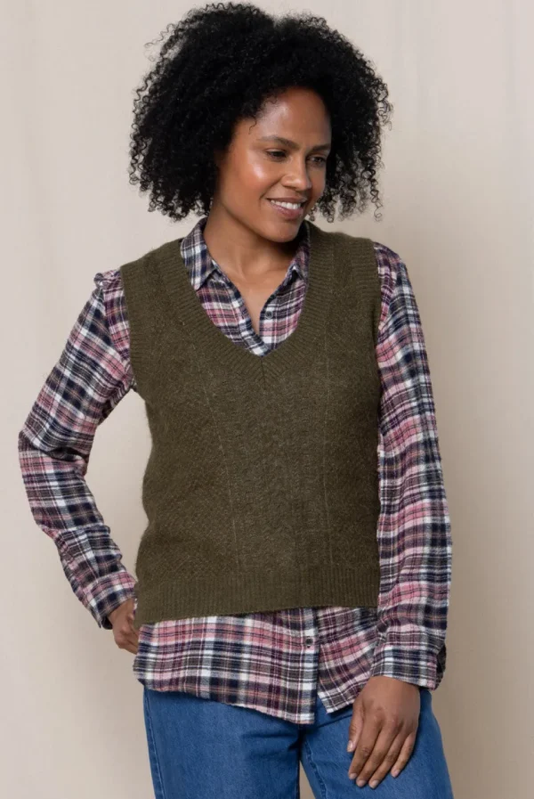 Laurel Cable Knit Tank in Olive