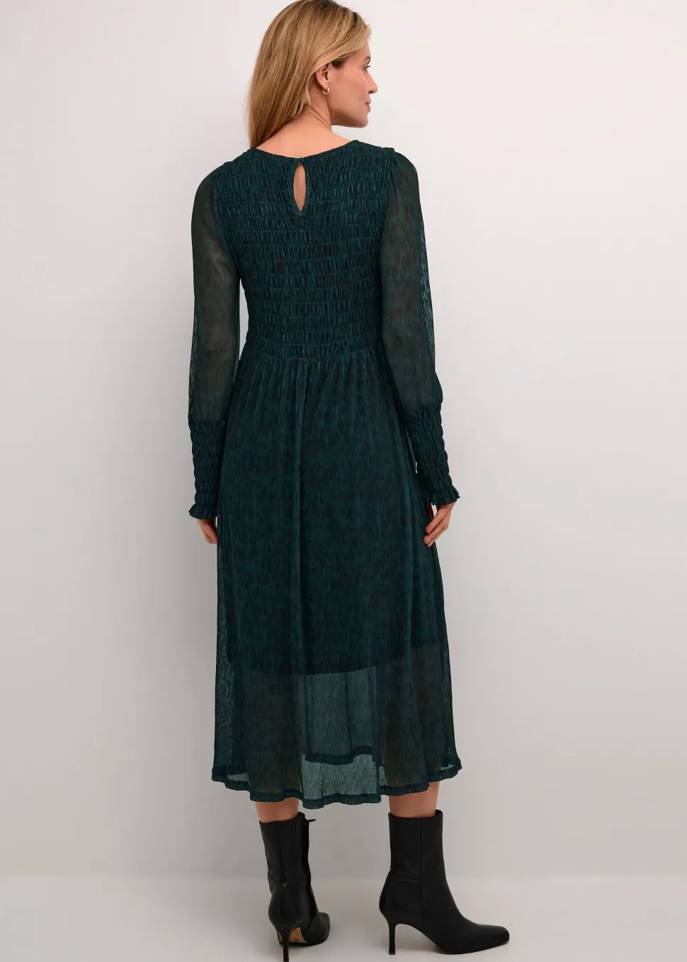 maggi_dress_in_ponderosa__2.webp Maggi Dress in Ponderosa Pine Flowers