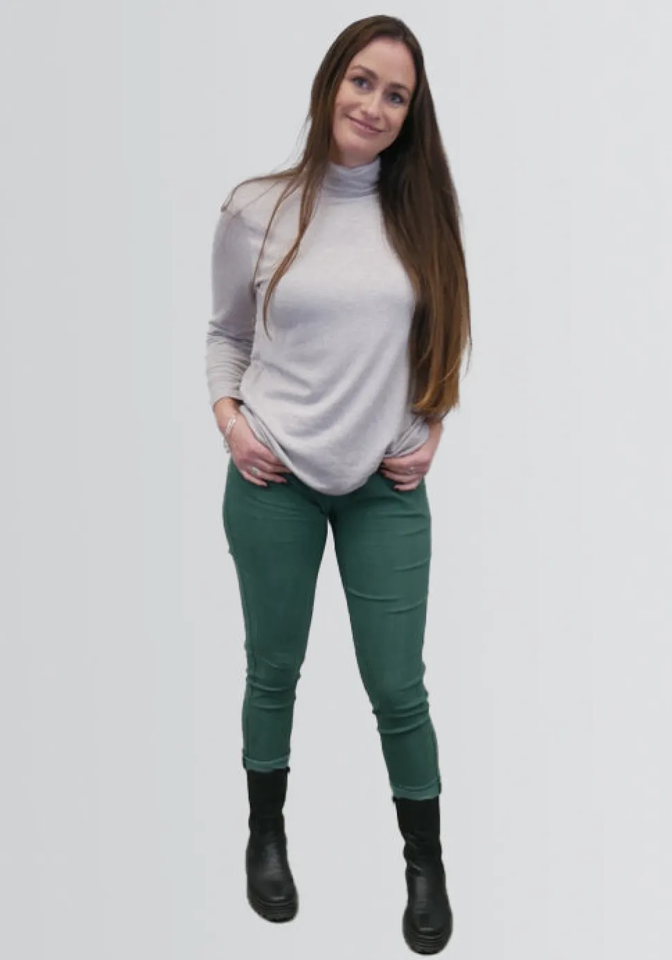 magic_plain_trousers_in_s_1.webp Magic Plain Trousers in Shades of Green