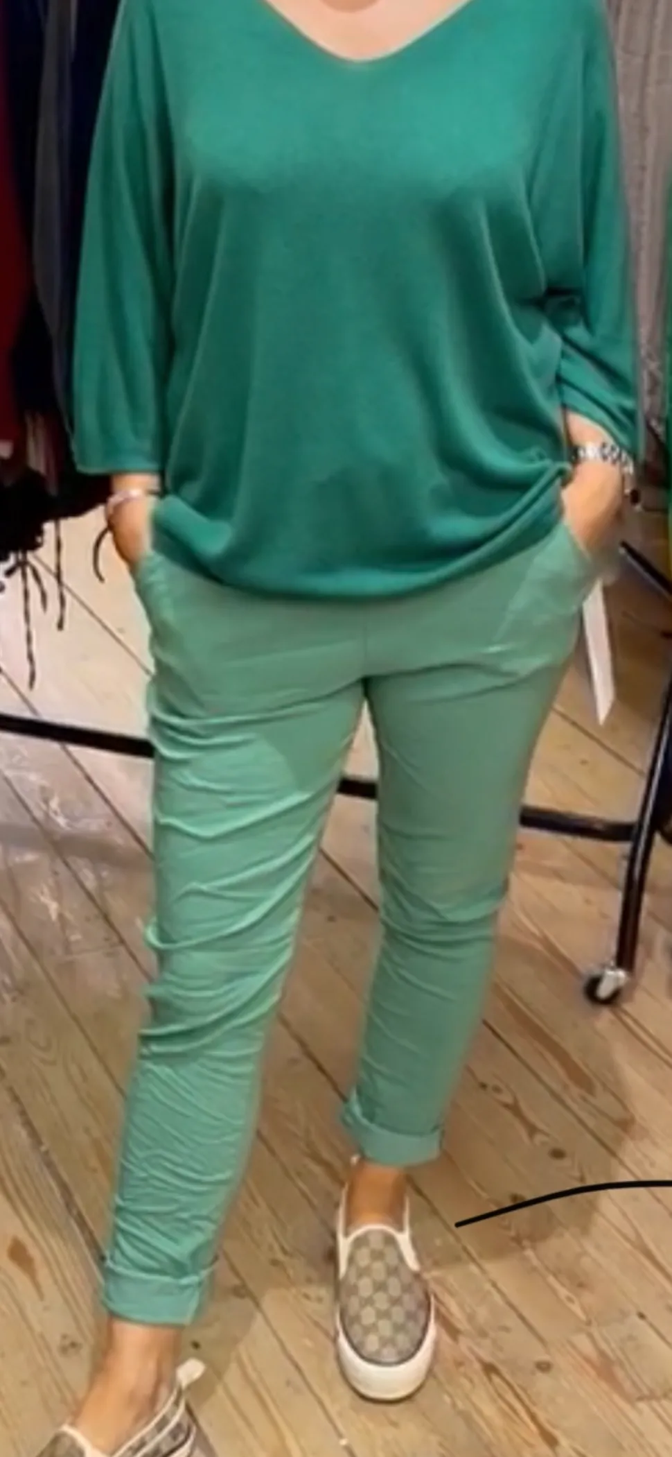 magic_plain_trousers_in_s_3.webp Magic Plain Trousers in Shades of Green