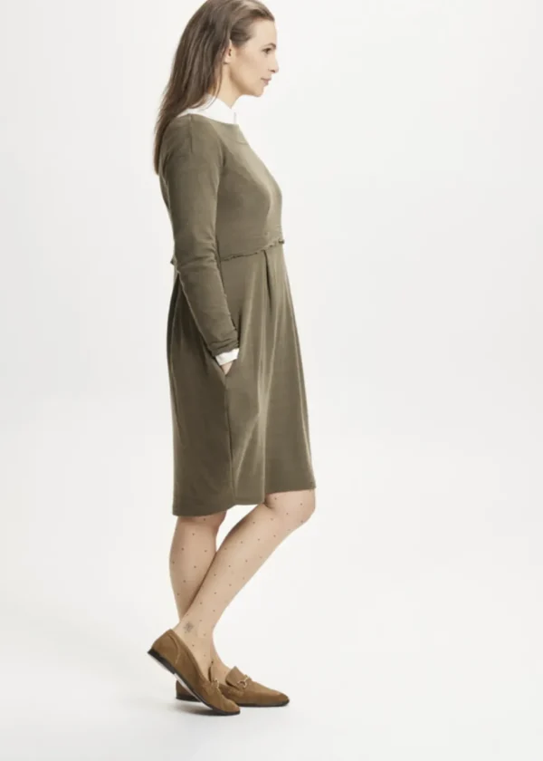 Merino Wool Blusbar Dress with Pleats in Blue & Brown