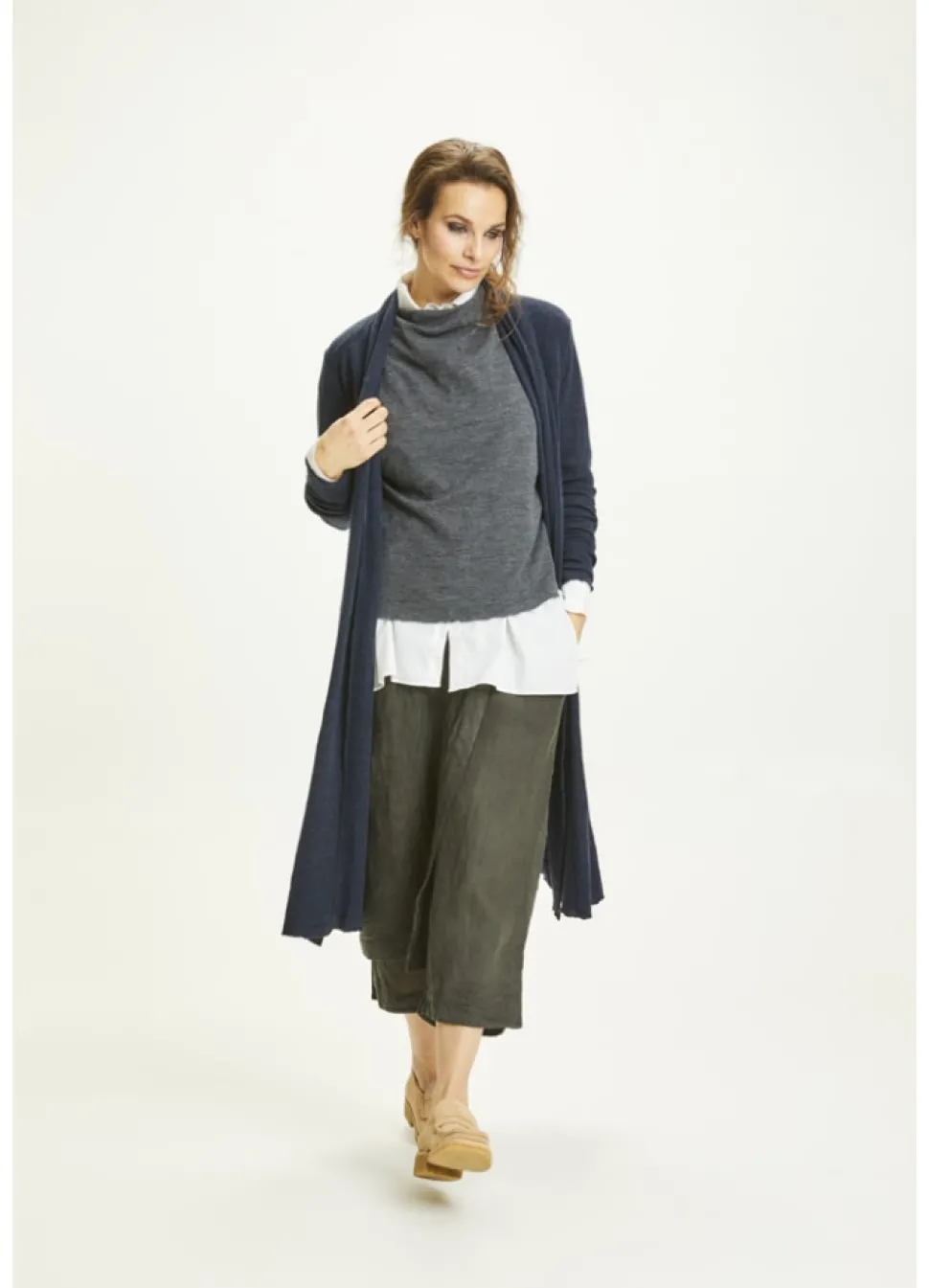 merino_wool_box_vest_with_2.webp Merino Wool Box Vest with Draped Neck