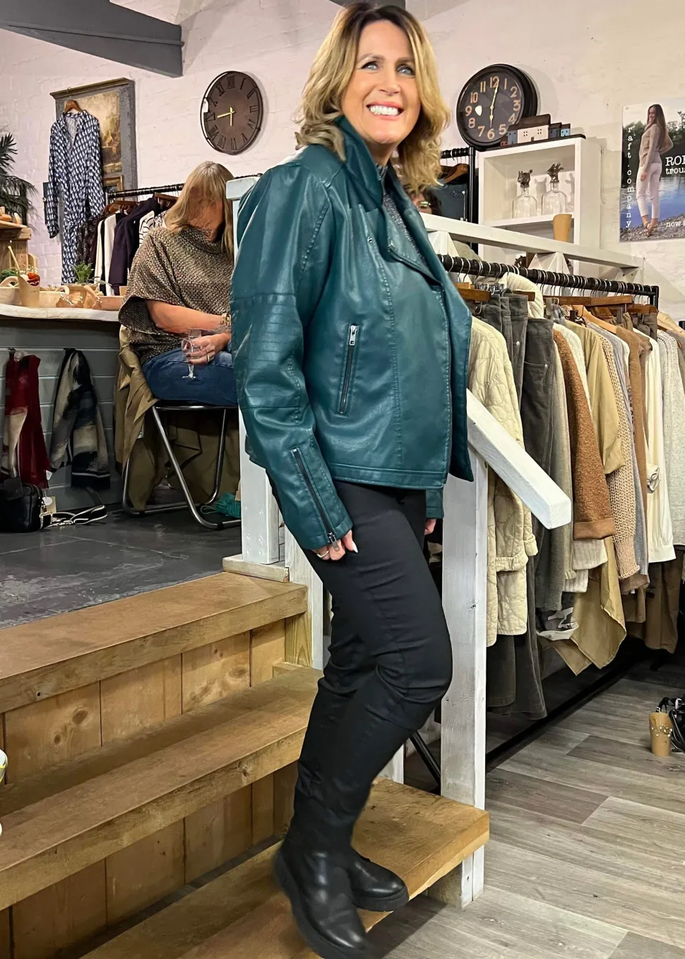 nero_patrizia_wet_look_je_0.webp Nero Patrizia Wet Look Jeans 8-B in Black