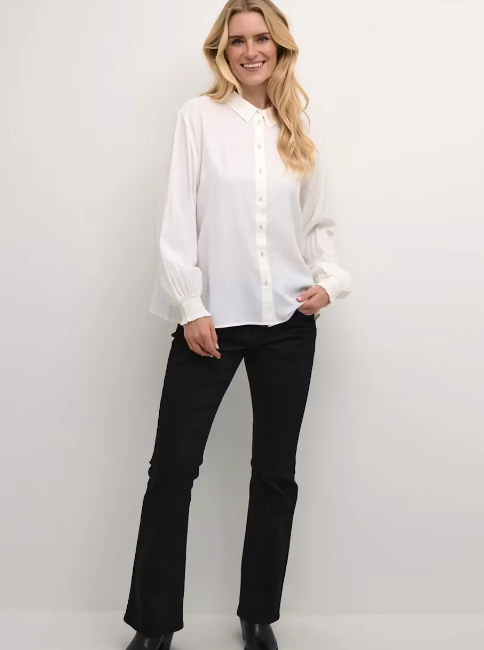 nola_long_sleeve_shirt_in_1-1.webp Nola Long Sleeve Shirt in Snow White