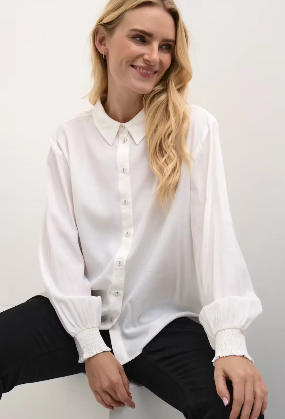 nola_long_sleeve_shirt_in_5-1.webp Nola Long Sleeve Shirt in Snow White