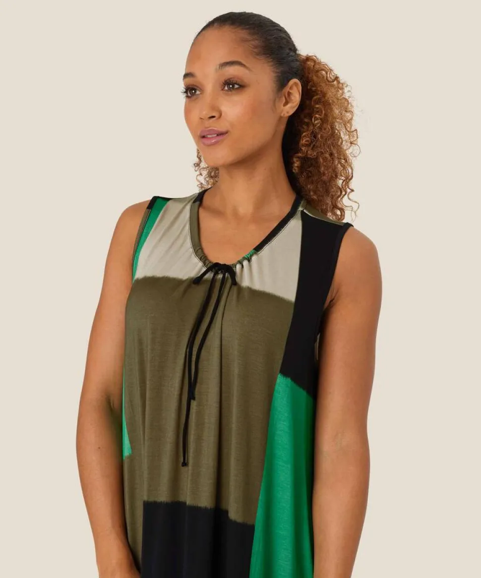 octava_jersey_dress_in_gr_5.webp Octava Jersey Dress in Green Spruce