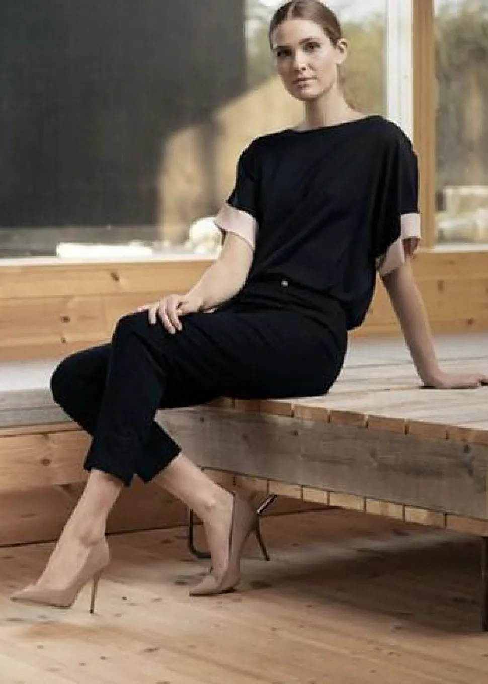 robell_denim_bella__lengt_1-1.webp Robell Denim Bella 3/4 Length Jeans in Black 90