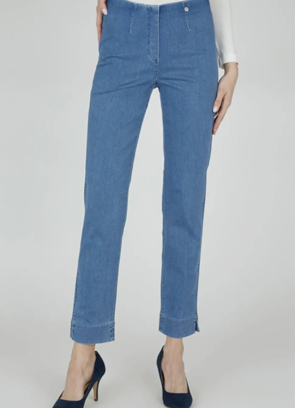 robell_denim_marie_stretc_2-1.webp Robell Denim Marie Stretch Jeans in Light Denim 62