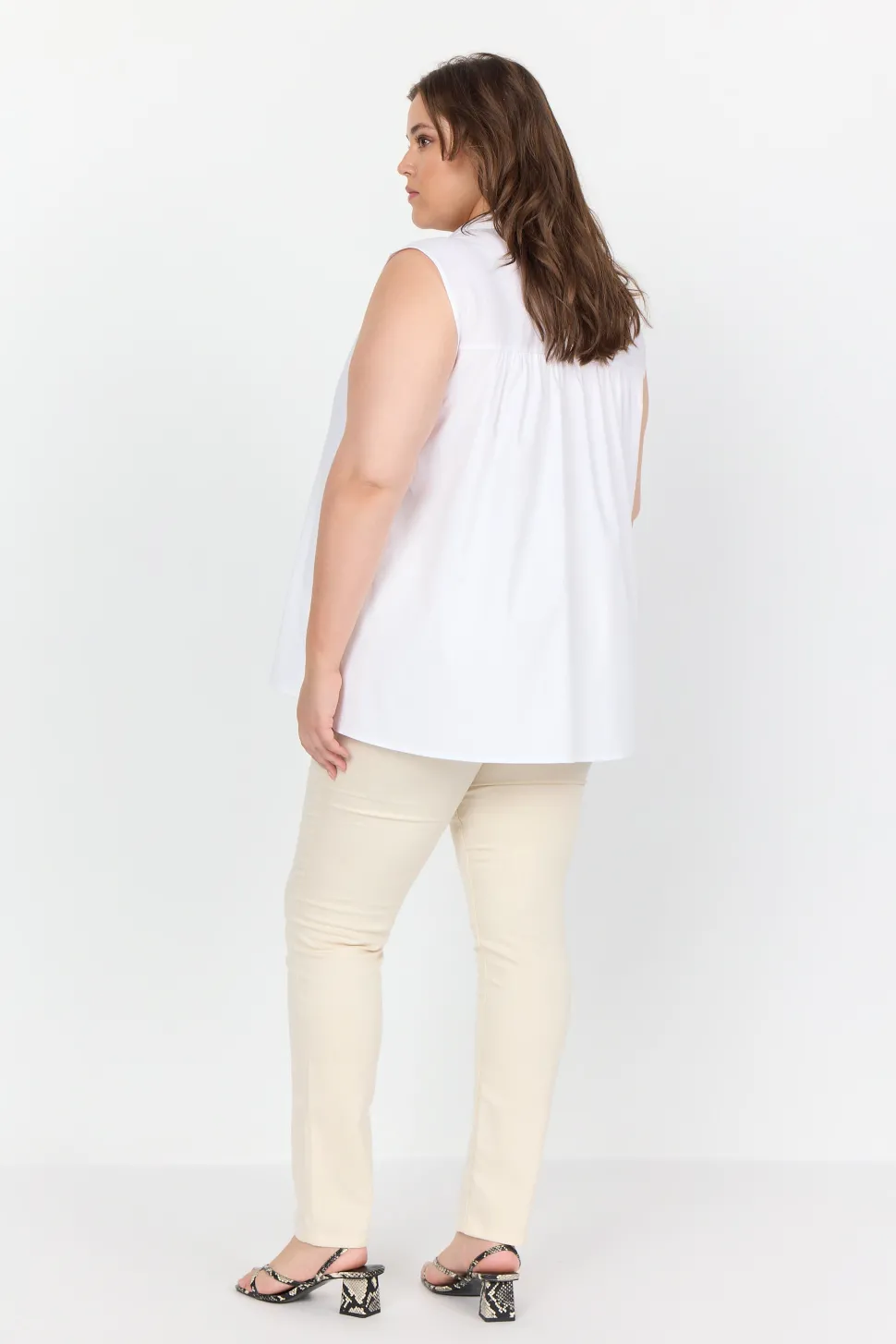 saga__crisp_cotton_blend__3.webp Saga 4 Crisp Cotton Blend Shirt in White
