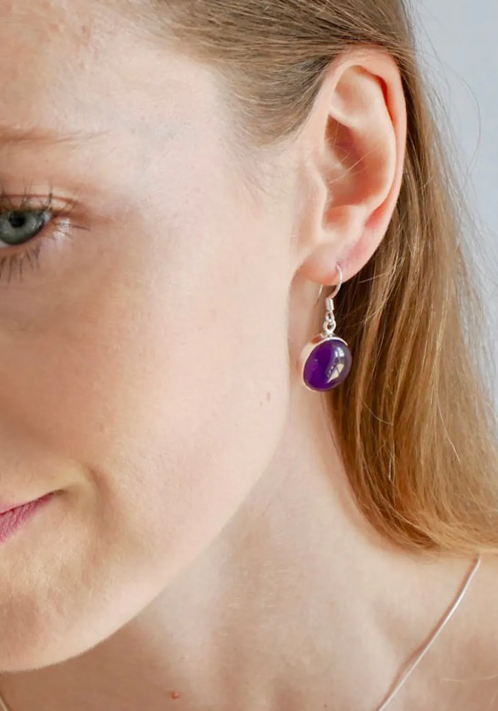 solid_silver_amethyst_cab_2.webp Solid Silver Amethyst Cabochon Disc Drop Earrings