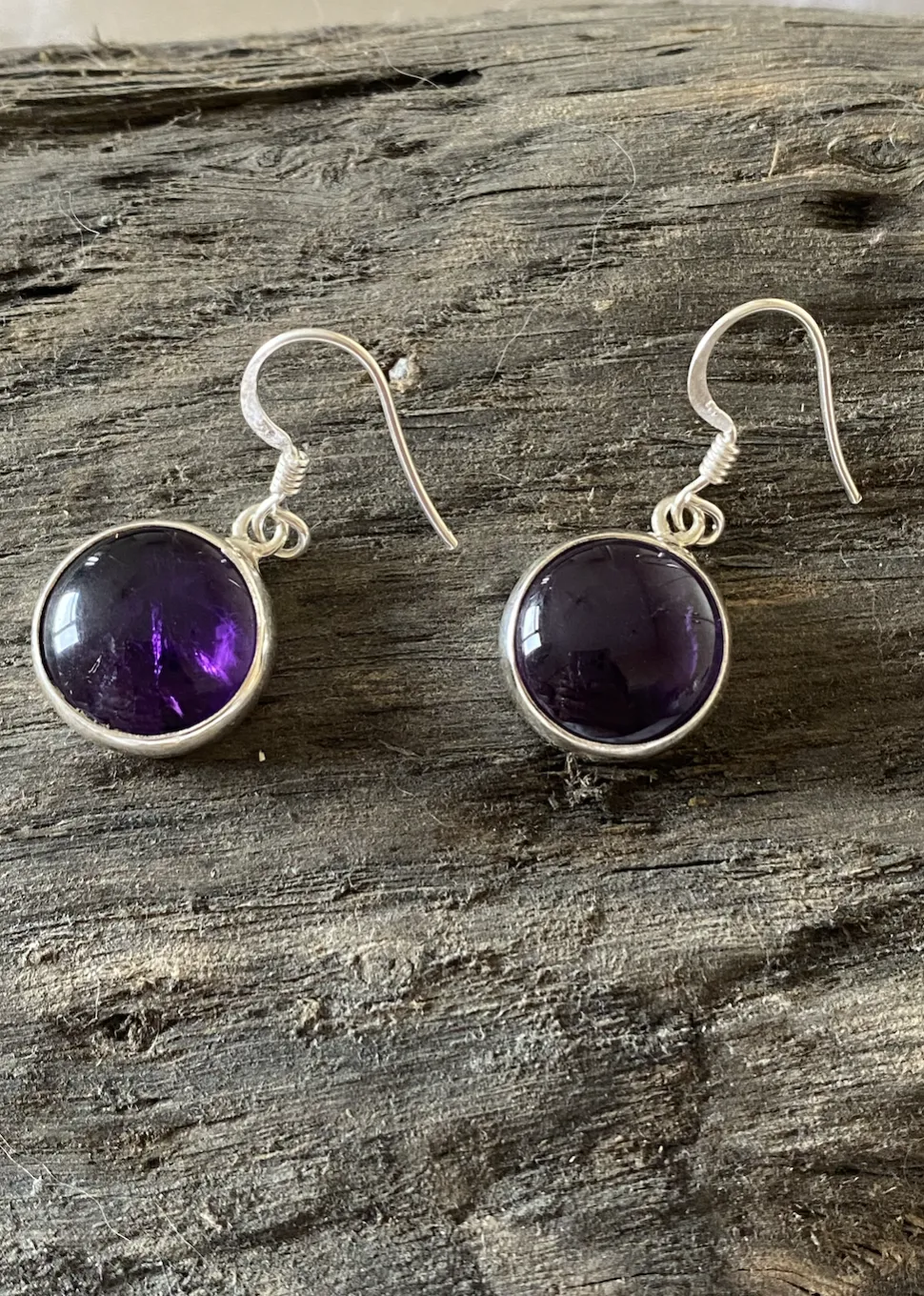 solid_silver_amethyst_cab_4.webp Solid Silver Amethyst Cabochon Disc Drop Earrings