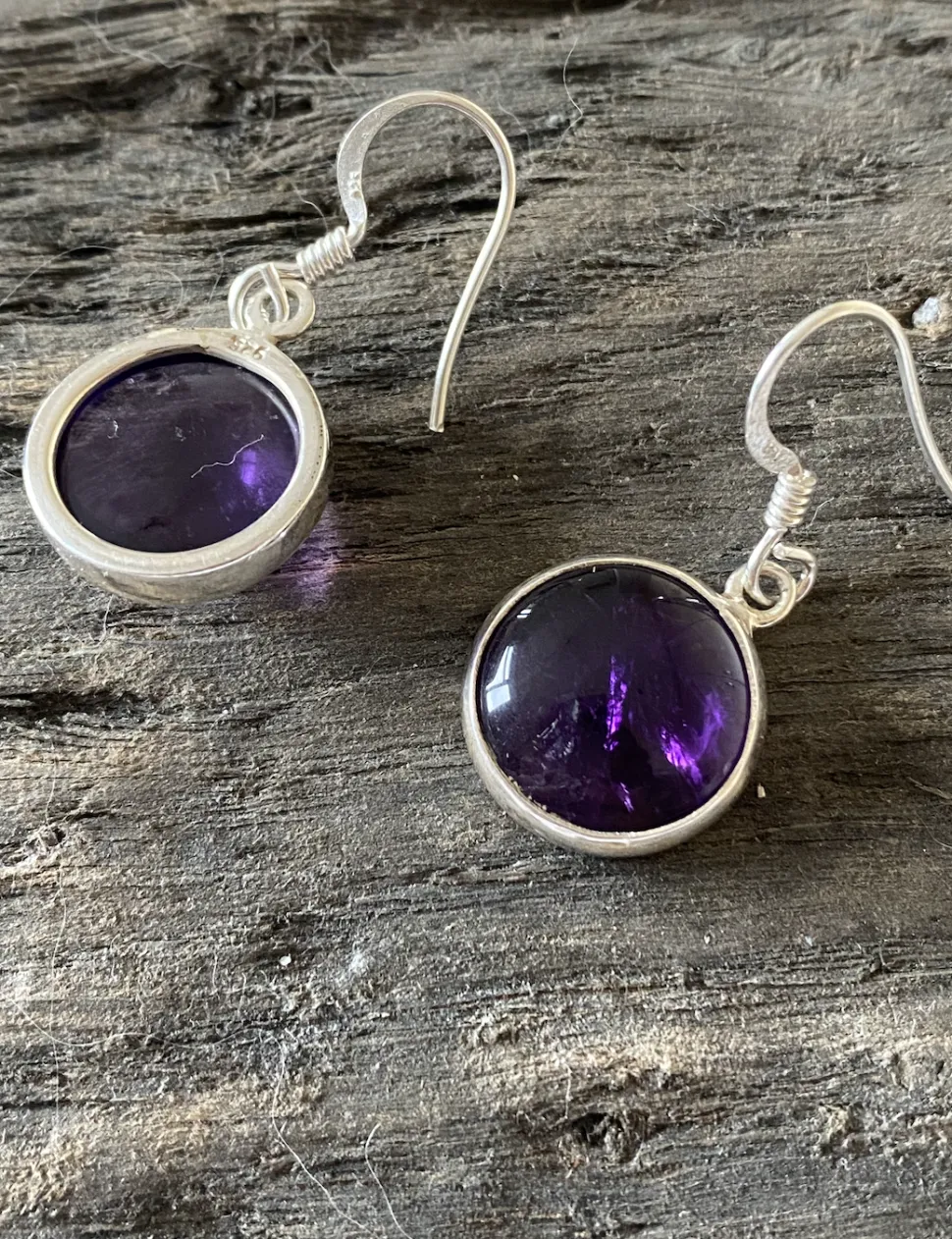 solid_silver_amethyst_cab_5.webp Solid Silver Amethyst Cabochon Disc Drop Earrings