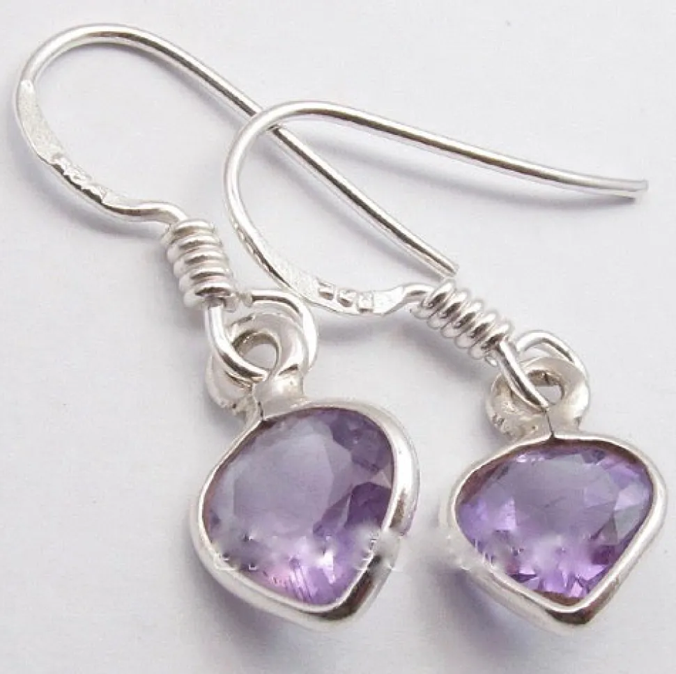 solid_silver_amethyst_min_2.webp Solid Silver Amethyst Mini Reverse Tear-Drop Drop Earrings
