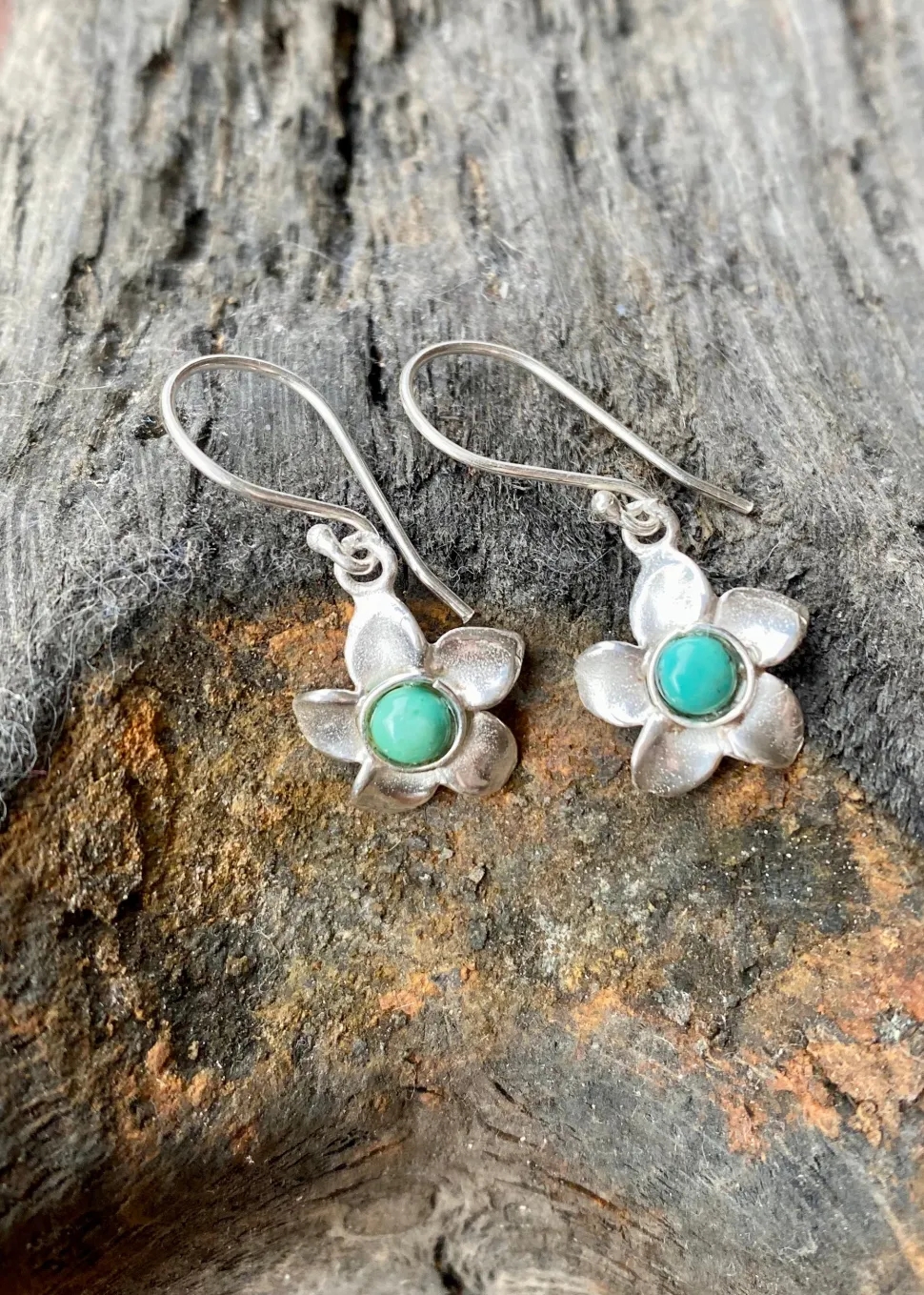 solid_silver_turquoise_fl_0.webp Solid Silver Turquoise Flower Drop Earrings