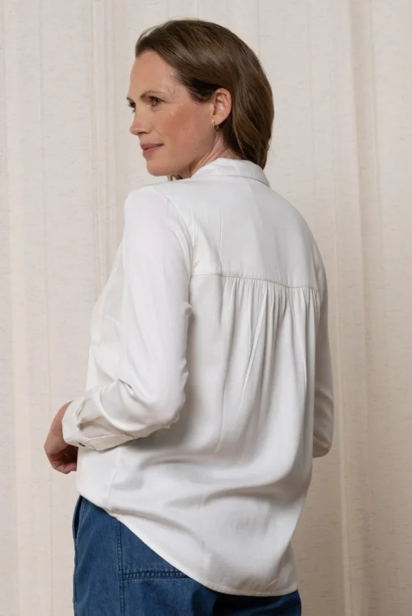 Willow Outfitter Shirt in Off White