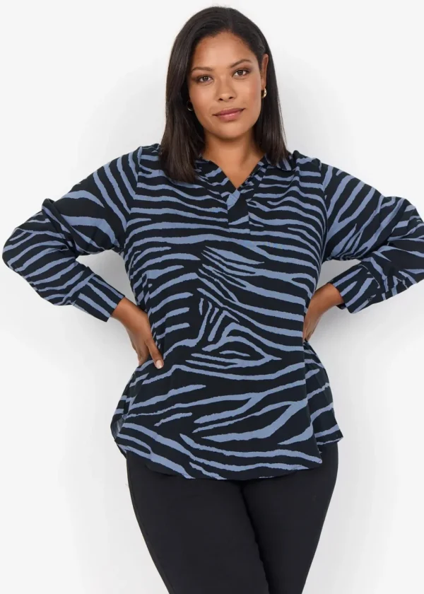 Kenja 2 Blouse in Blue