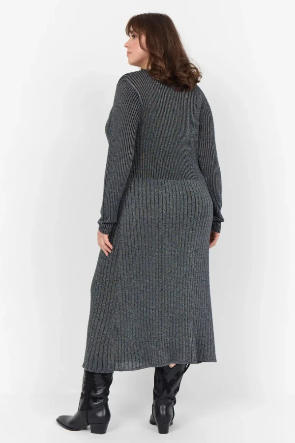Kiri 3 Dress