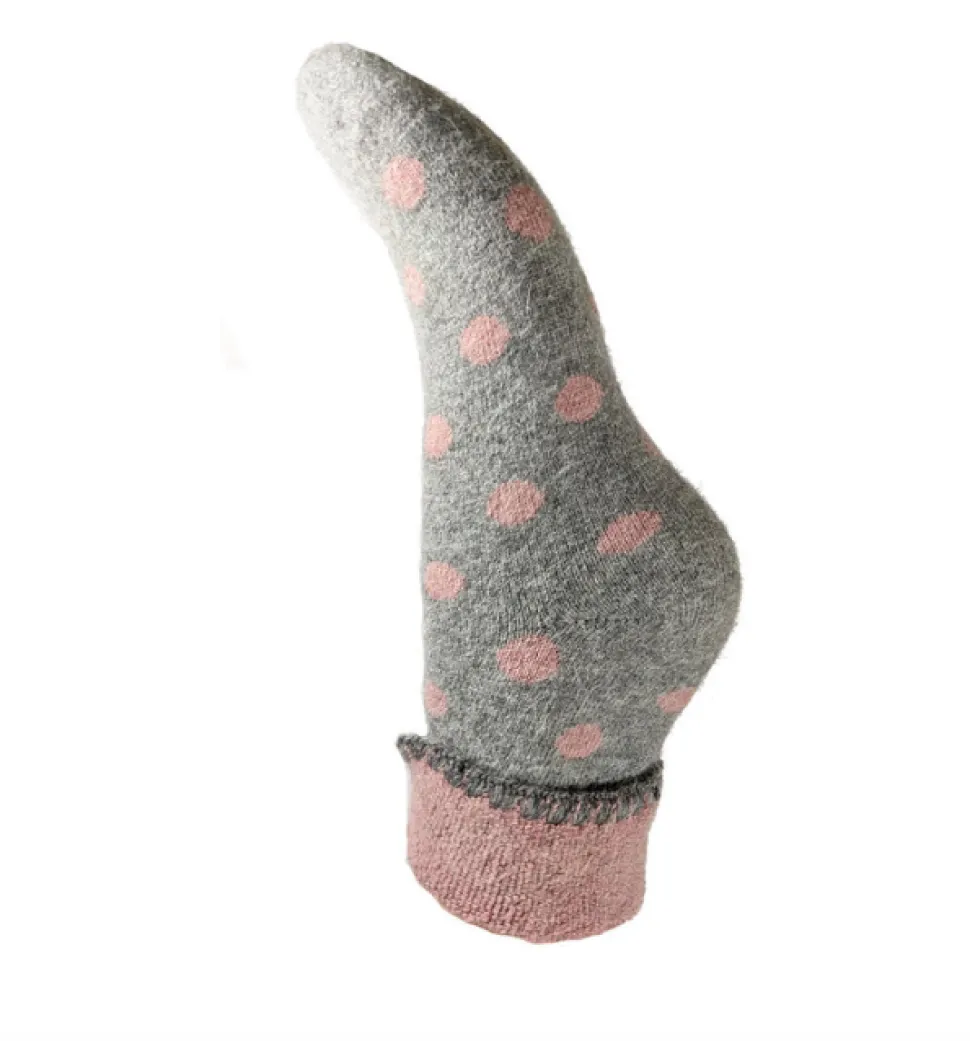 luxurious_cuff_big_dot_ho_0.webp Luxurious Cuff Big Dot House Socks