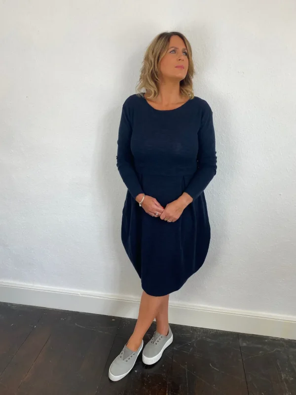 Merino Wool Blusbar Dress with Pleats in Blue & Brown