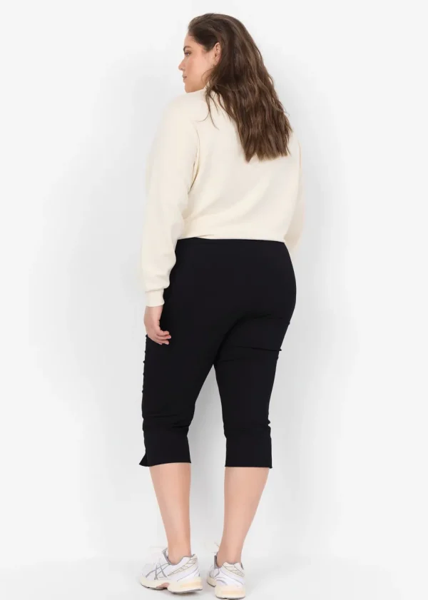 Smilla 5 Trousers in Black